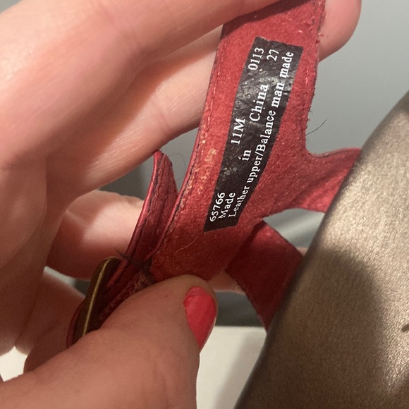 CLARKS Bendables Leather Wedge Sandals Red color Women's Size 11m - Picture 8 of 16